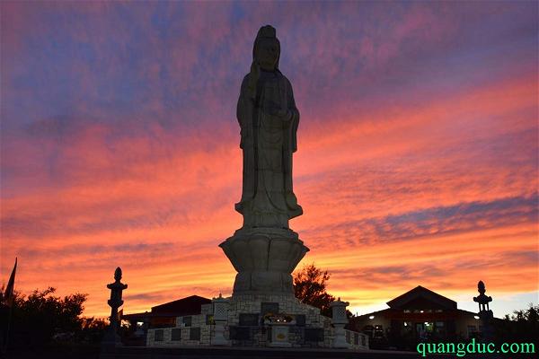 Chua Tam Bao ngay 31-10-2015 (4)