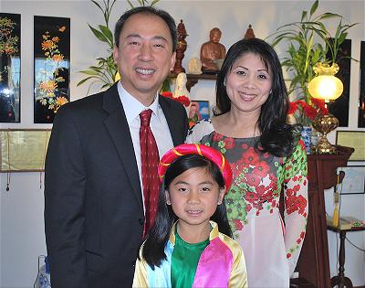 Dieu Thanh va gia dinh