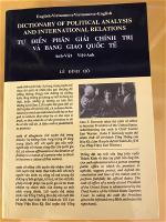 tu-dien-phan-giai-chinh-tri-va-bang-giao-quoc-te-luat-su-le-dinh-ho-1-
