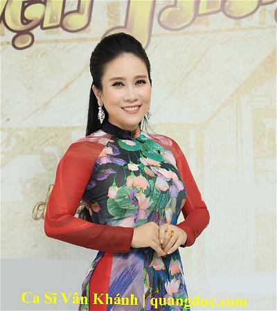 ca si van khanh