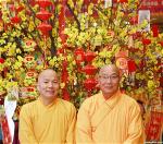 hai-thay-tu-vien-quang-duc