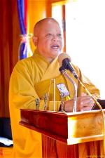 chua-giac-nhien-vesak-2014-33