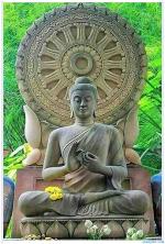 duc-phat-thuyet-phap