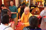 hanh-huong-10-chua-mung-6-tet-90-